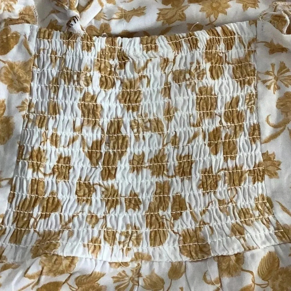 Self Esteem Size XL Flowers & Leaves Design Smocked Crop Top New With Tags - Picture 6 of 7